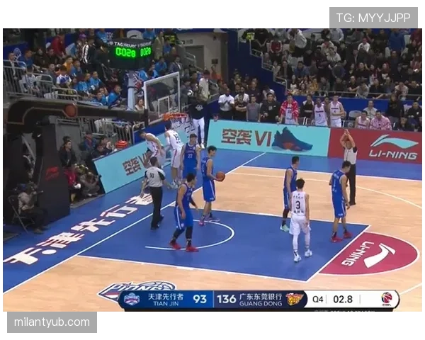 合理冲撞规则是什么？篮球比赛中如何界定合法身体接触与犯规判罚标准解析